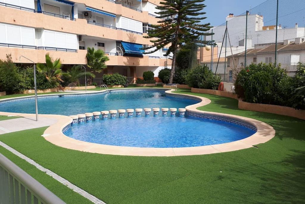 Apartament Flamingo Z Basenem 托雷维耶哈 外观 照片